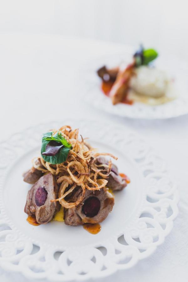 Hotel Royal Urziceni ภายนอก รูปภาพ